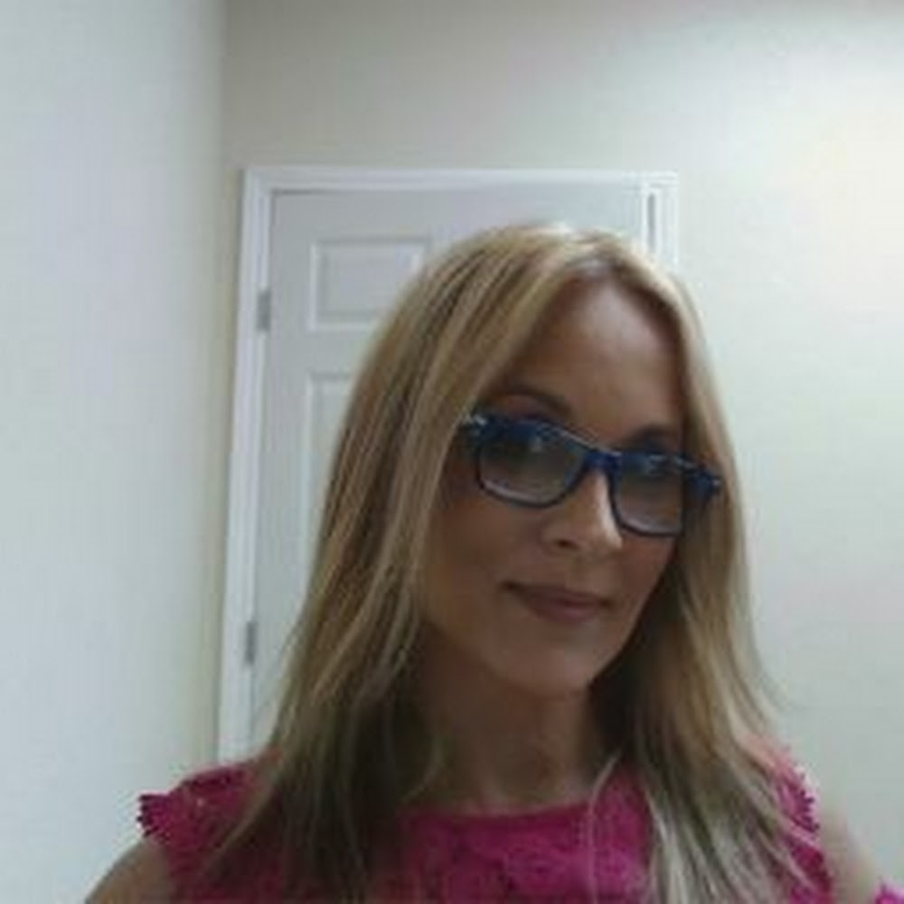 Meet your Posher, Coye